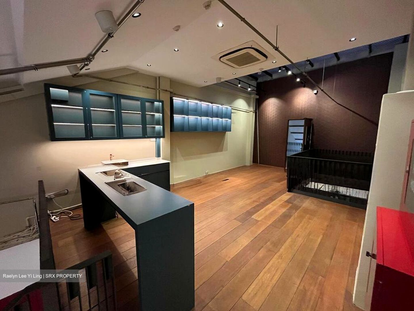 Hongkong Street (D1), Shop House #579592761
